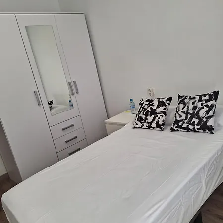 Habitacion Individual 홈스테이